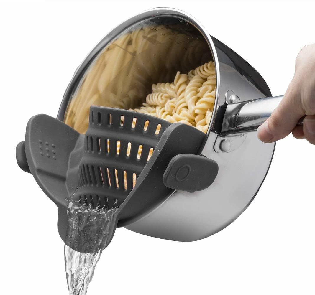 Kitchen Gizmo Snap N Strain Pot & Pasta Strainer